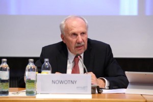 Univ. Prof. Dr. Ewald Nowotny, Gouverneur der Oesterreichischen Nationalbank