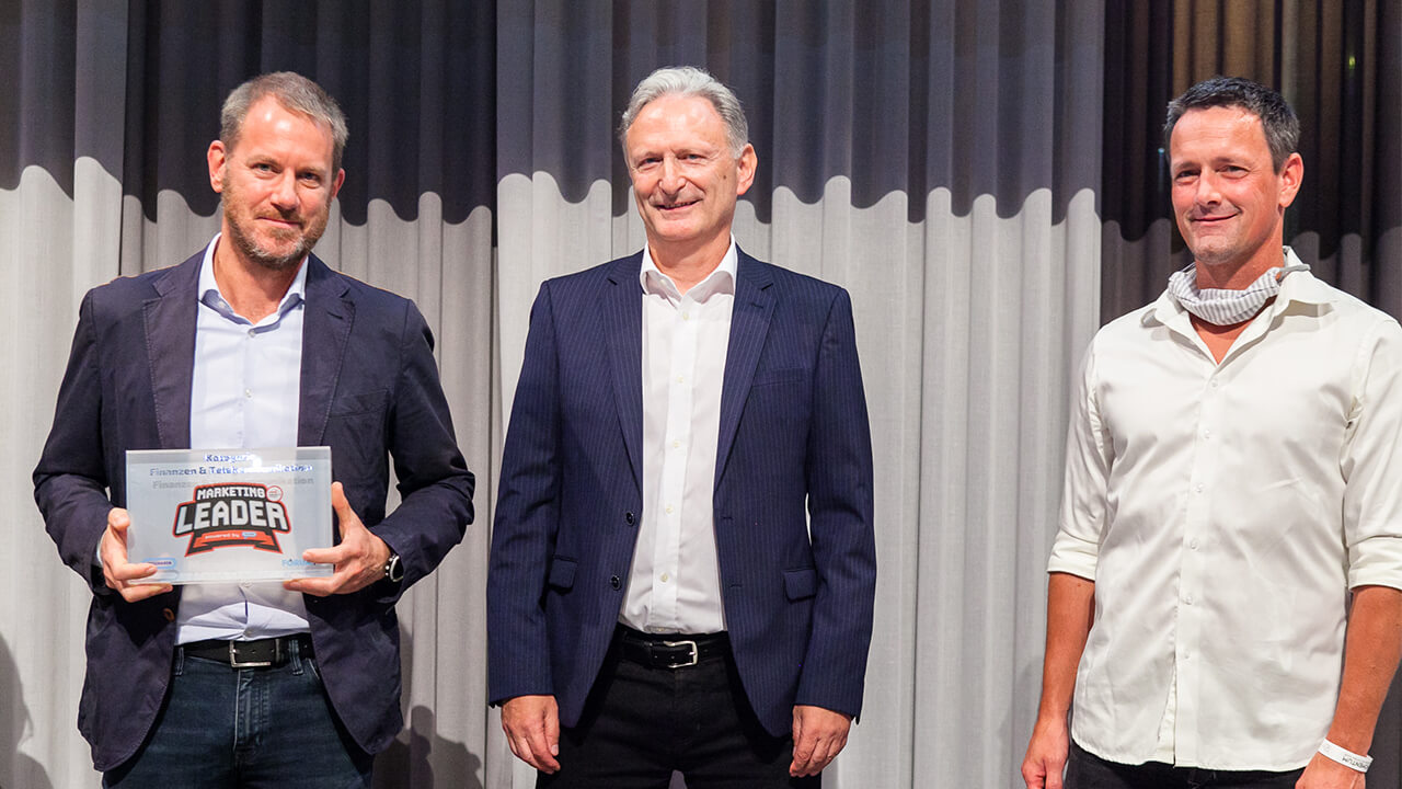 Mario Stadler (Erste Bank), Peter Neubauer (ForumF-Herausgeber und Kategoriesponsor) und Jochen Schneebauer (willhaben, Hauptsponsor).